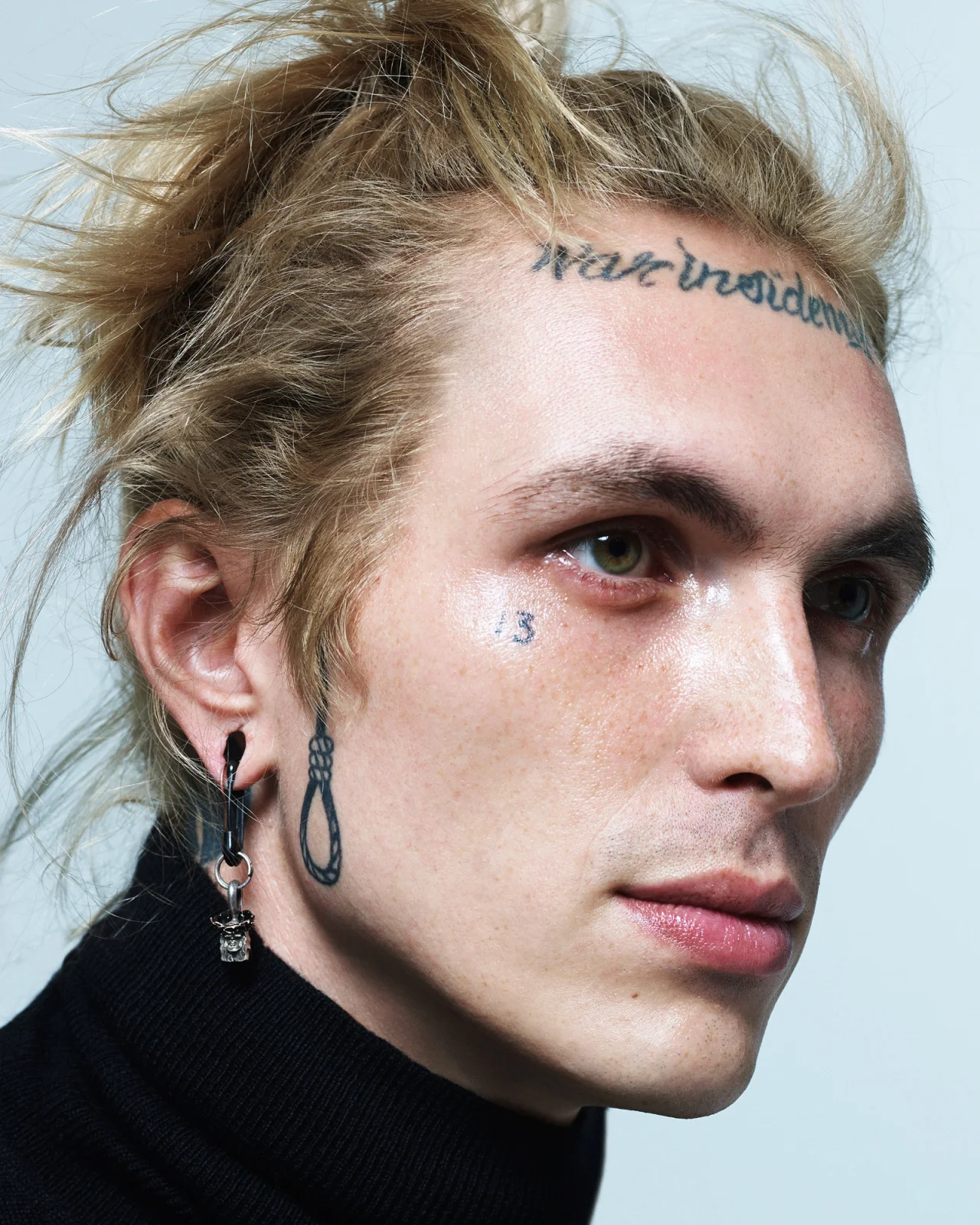 Check out Dario Catellani’s (@dariocatellani) photographs of Bradley Soileau for Fat Man Magazine https://www.behance.net/gallery/23306907/Dario-Catellani-Fat-Man-Magazine? Retouching by HOUSE Follow HOUSE on Instagram @housestudiosnyc for more work