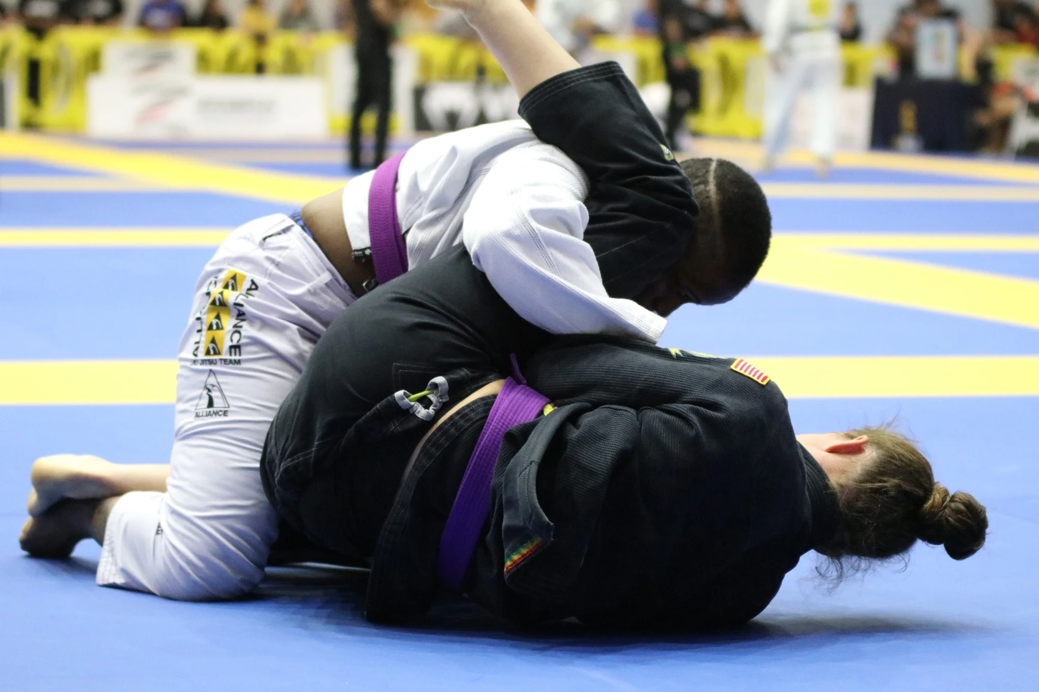 Snow MMA - The Dainty Grappler - Confidence 5 Ways Jiu Jitsu Surprised a Woman in a Restaurant.jpg