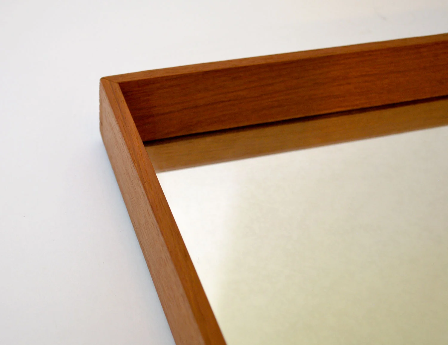 mirrordetail3.jpg