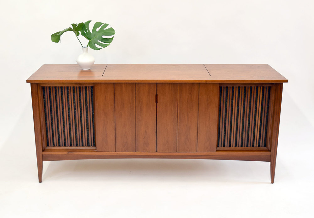 Fabulous Mid Century Stereo Cabinet, Mid Century Modern Console Stereo Cabinet