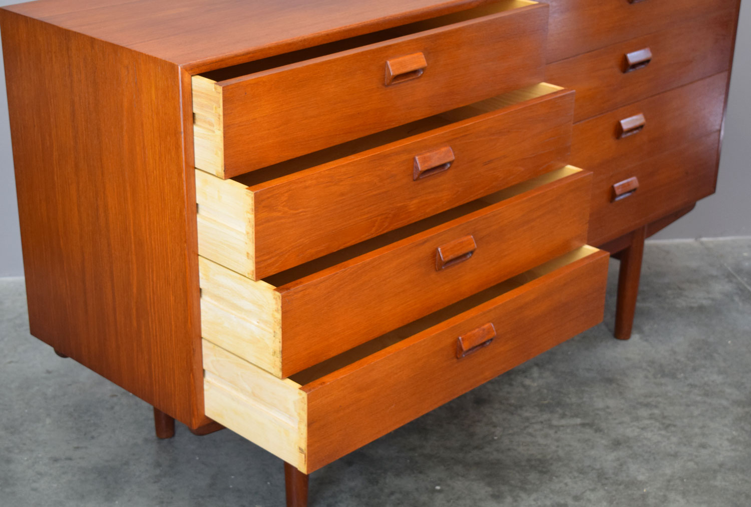 BMdresser_drawers.jpg