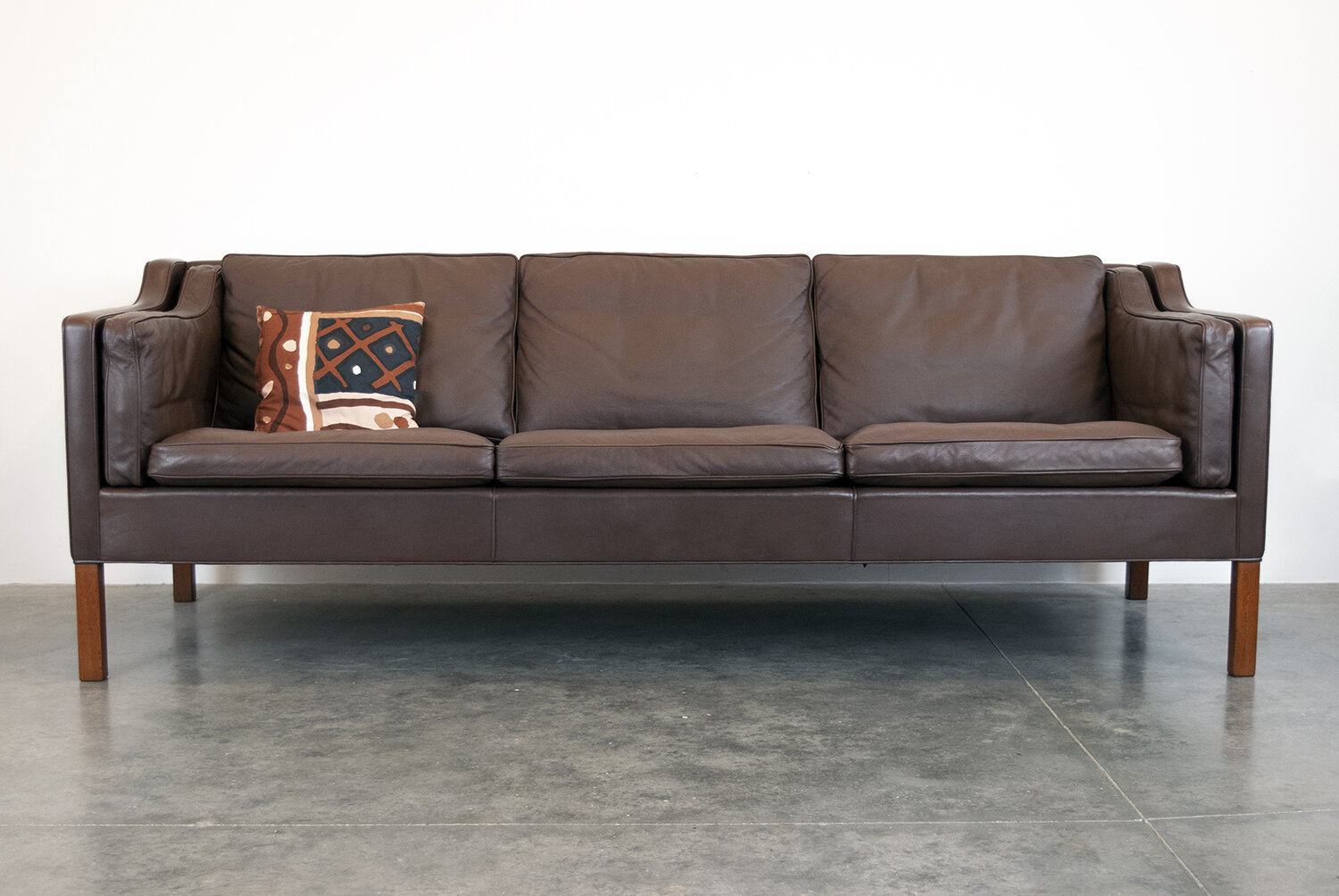 sofa2.jpg