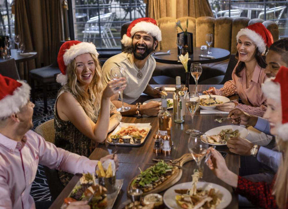 Restaurant Holiday Survival Guide: 9 Expert Strategies To Thrive During The Holiday Season