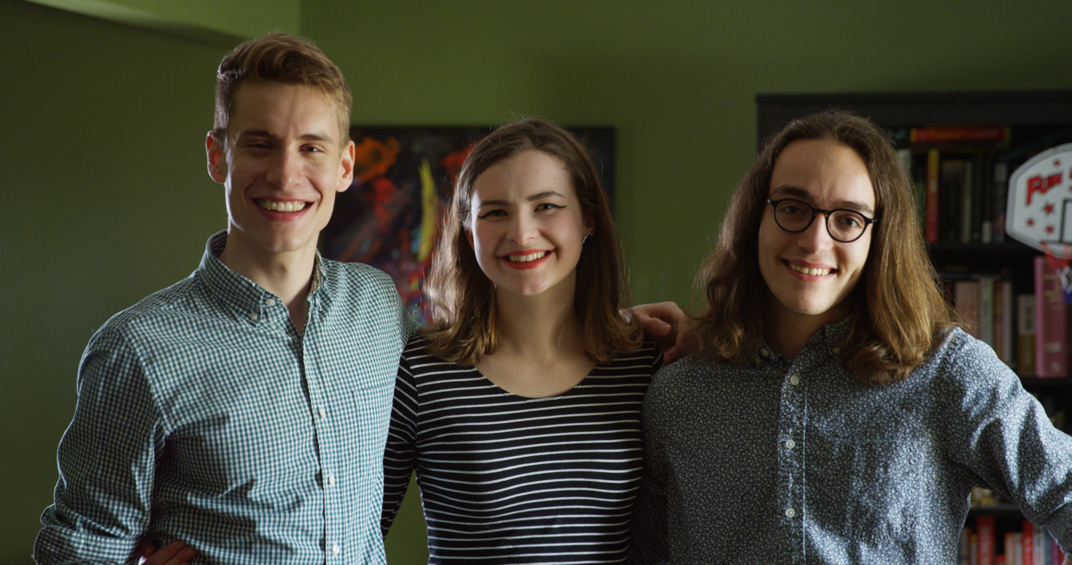 Blog-contributor Feo PS interviews two of the Green Medium's co-founders, Elizabeth Gierl (centre) and Matt Gwozd (right), to figure out what lessons people can take from The Green Medium and apply to their own environmental engagement and advocavy work.