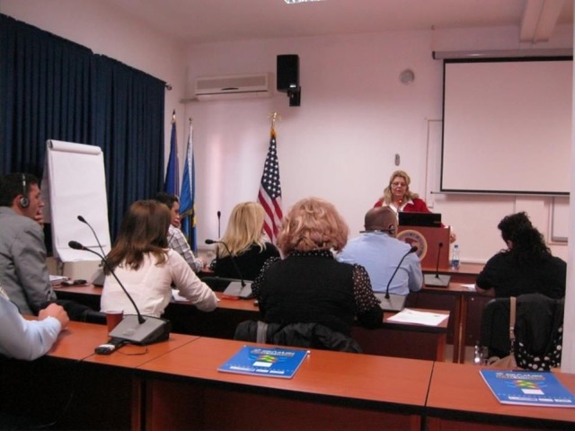 Kosovo - training DOJ employees