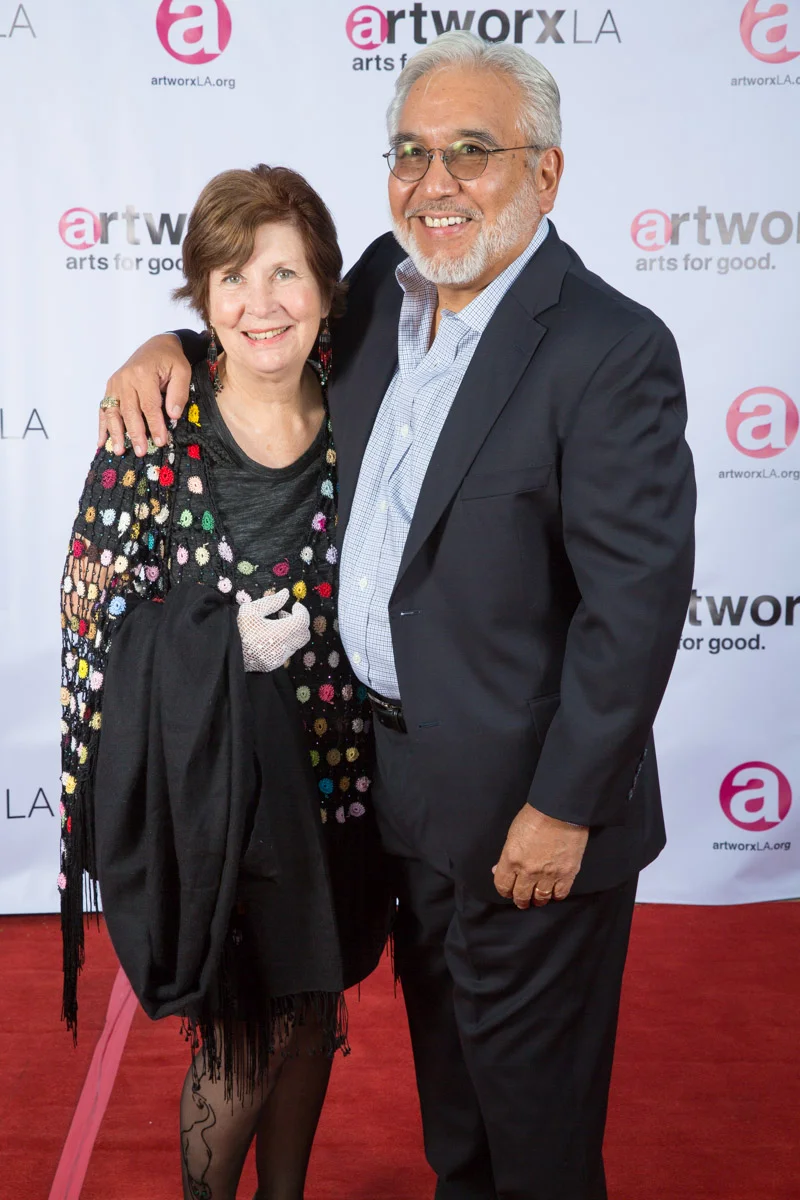 Mark Leos, Antoinette Leos