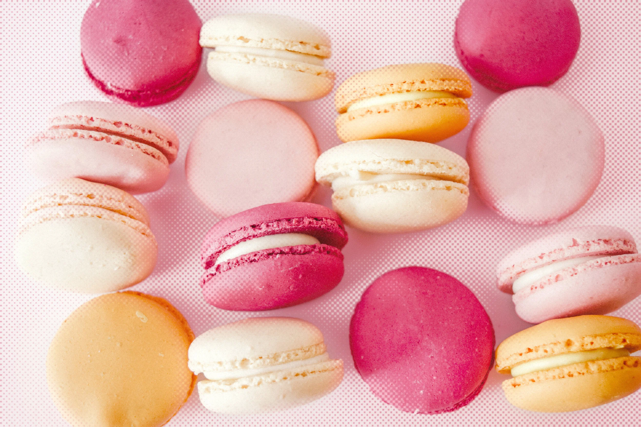 Macaron_halftone.jpg