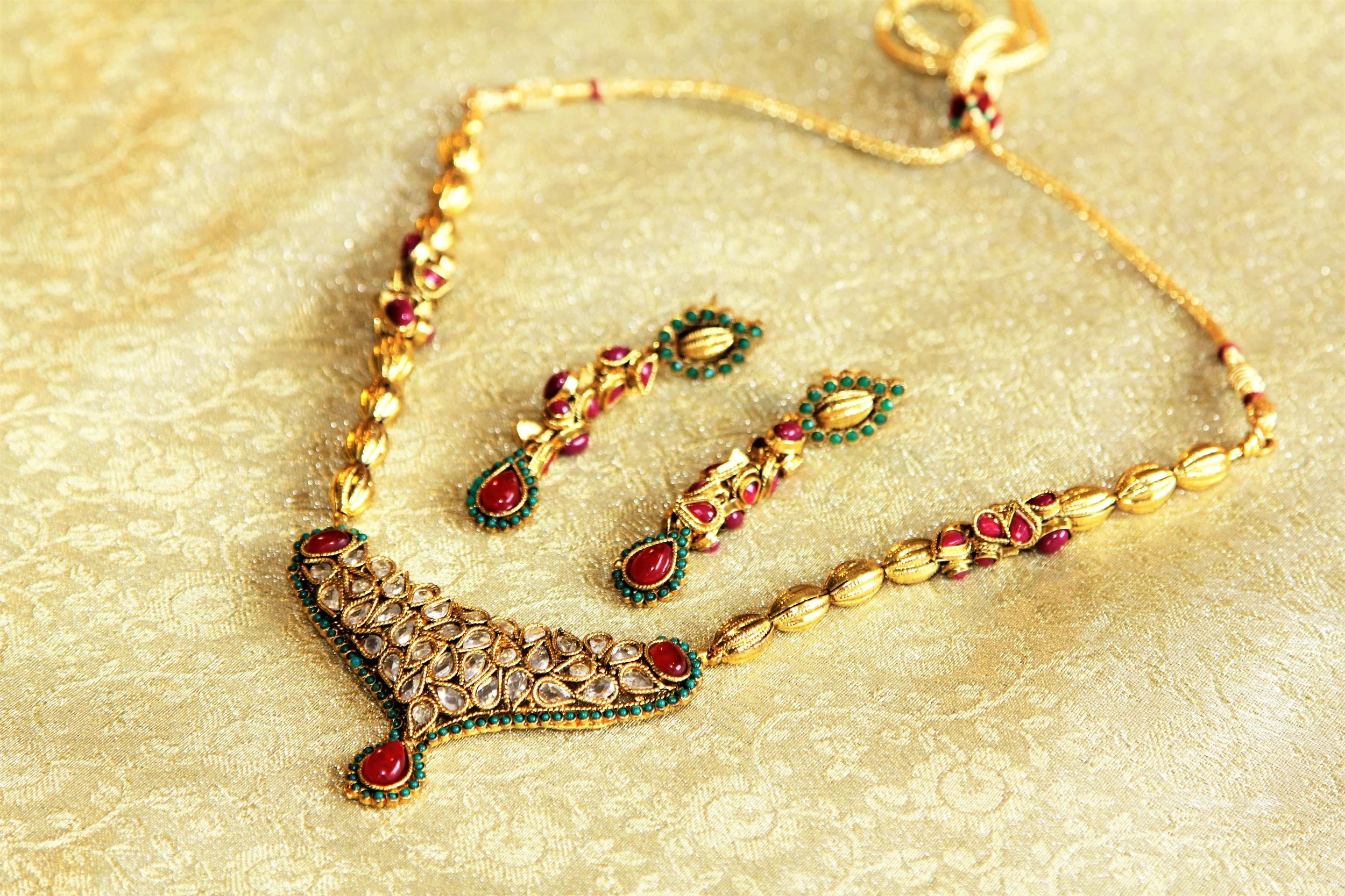 'Royalty' Necklace and Earrings