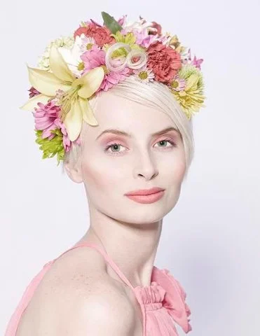  Flower arrangement &amp;&nbsp;Makeup by Leanna (LEANNAMARIEARTISTRY)  Photo by Lucina Wedge  Model: Jodi Ilene 