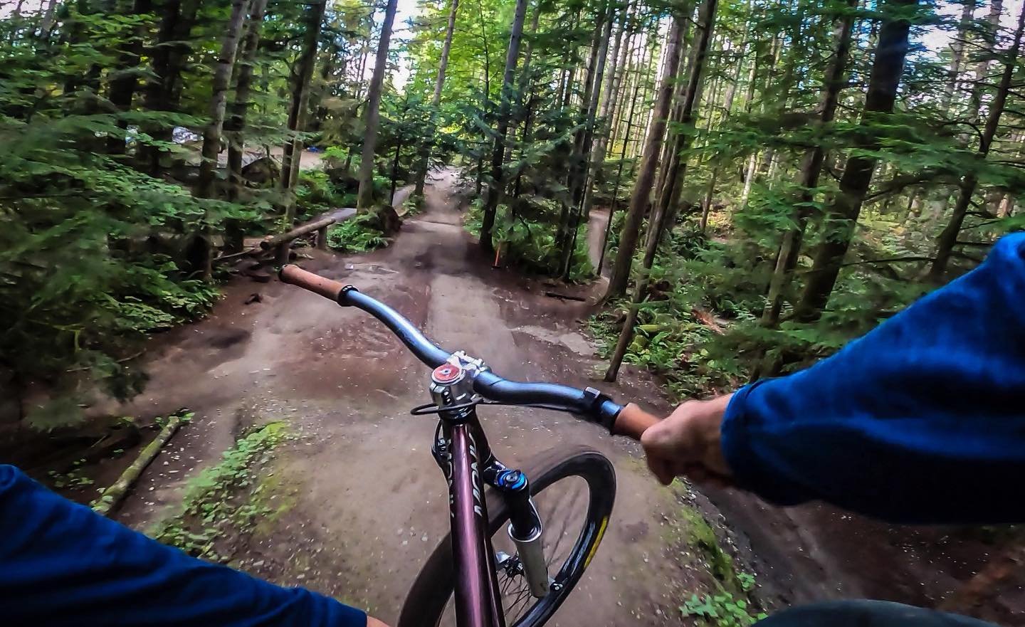 T-Boogie down in Duthie Mountain Bike skills park!
These have been feeling so good lately! 💪 
Never underestimate the power of hard work and practice! 
It feels like just yesterday I could not wrap my head around how to turn the bar proper or catch 