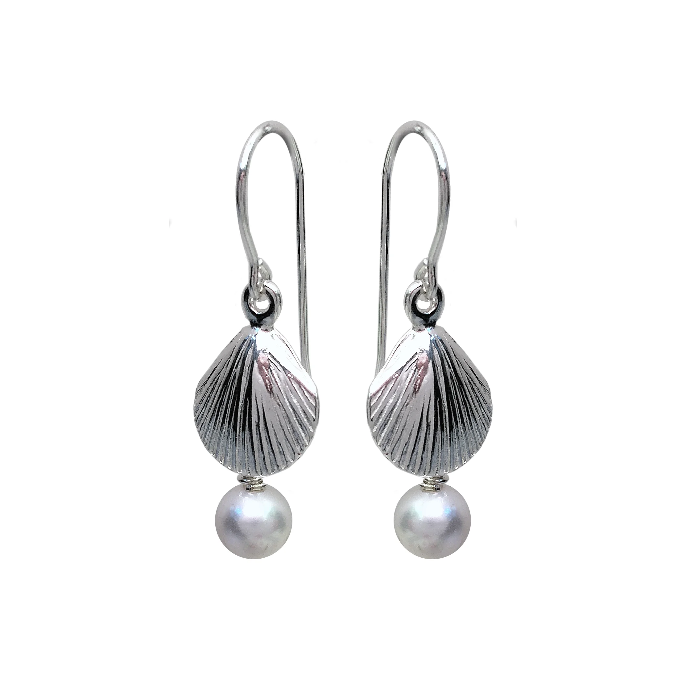 Medium Scallop French Wire Earrings with Pearl