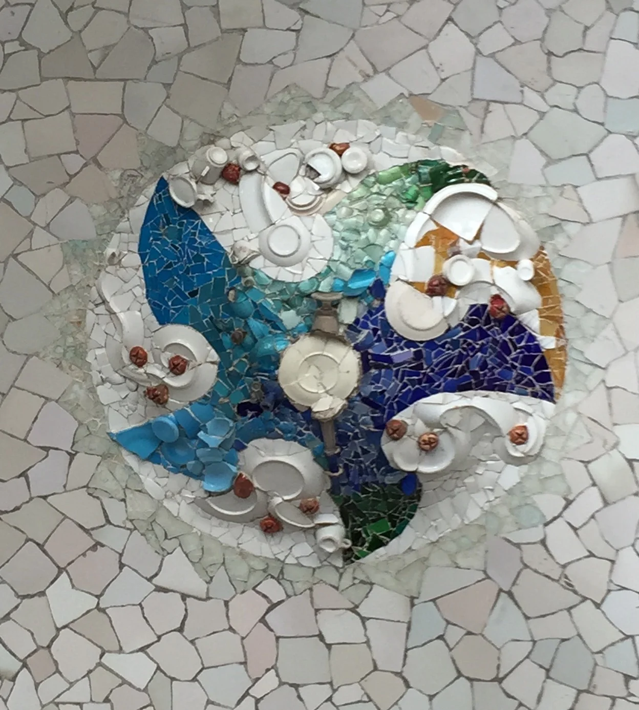 Park Güell mosaics 