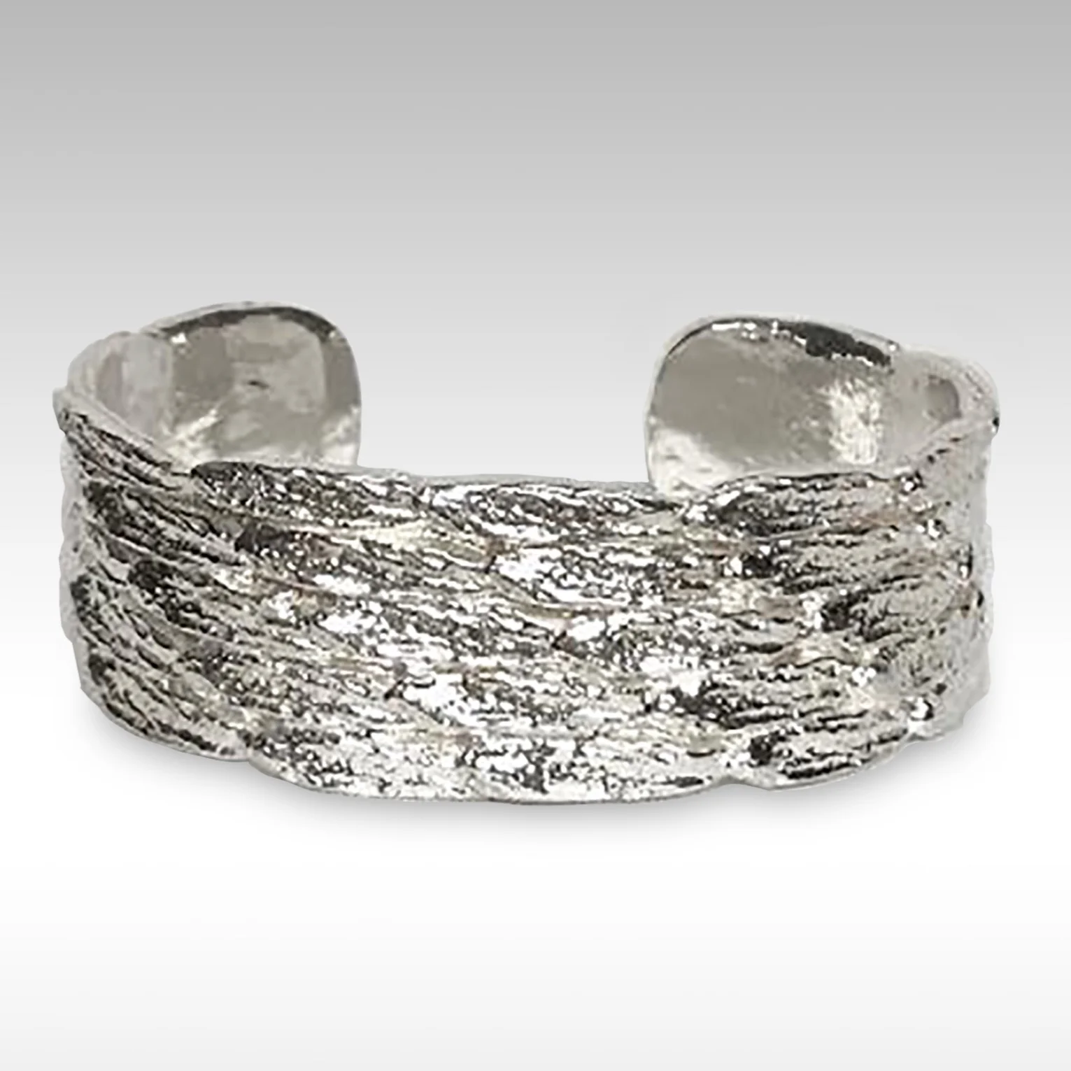 Driftwood%2BCuff%2Bw%253A%2Bgrayscale.jpg