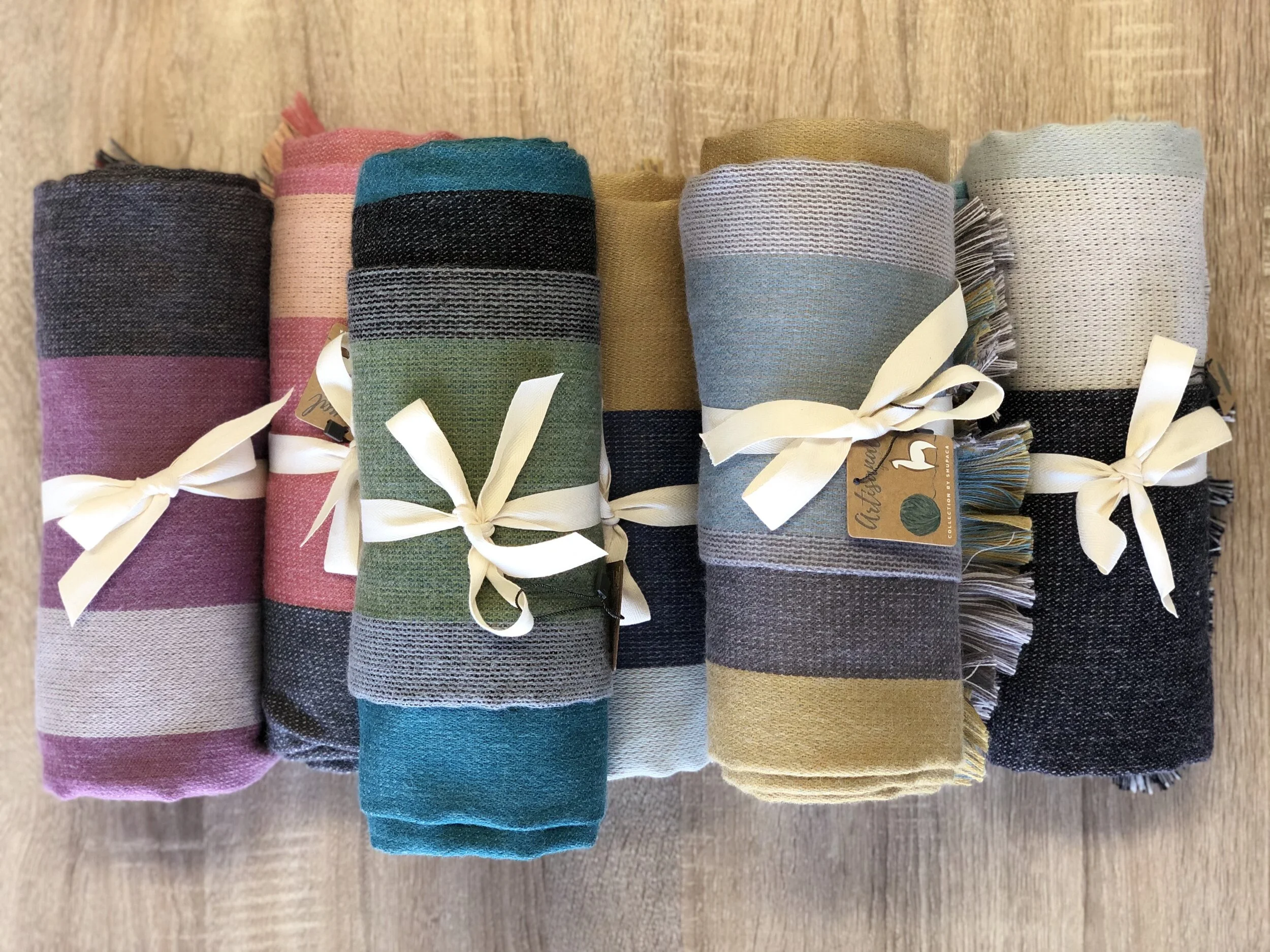 Shupaca Lotus Throw