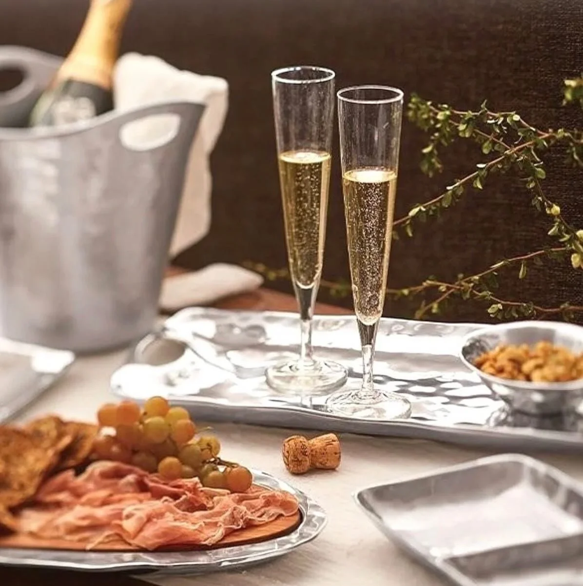 Make a memorable toast 🥂 🫧 on New Year&rsquo;s with these Bellini Champagne Flutes. These unique handblown Italian pieces are refined yet artistic, and captures the bubbly delight of champagne forever in its glass. Material: European glassware by @