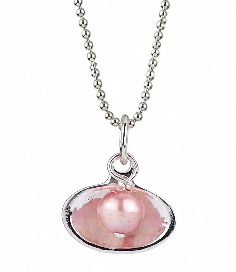 Mussel Shell Penant with Pink Pearl.jpg
