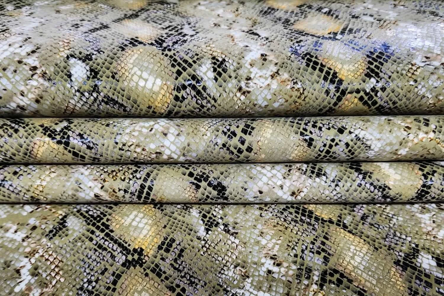 Leather Boas Pistachio ***New***