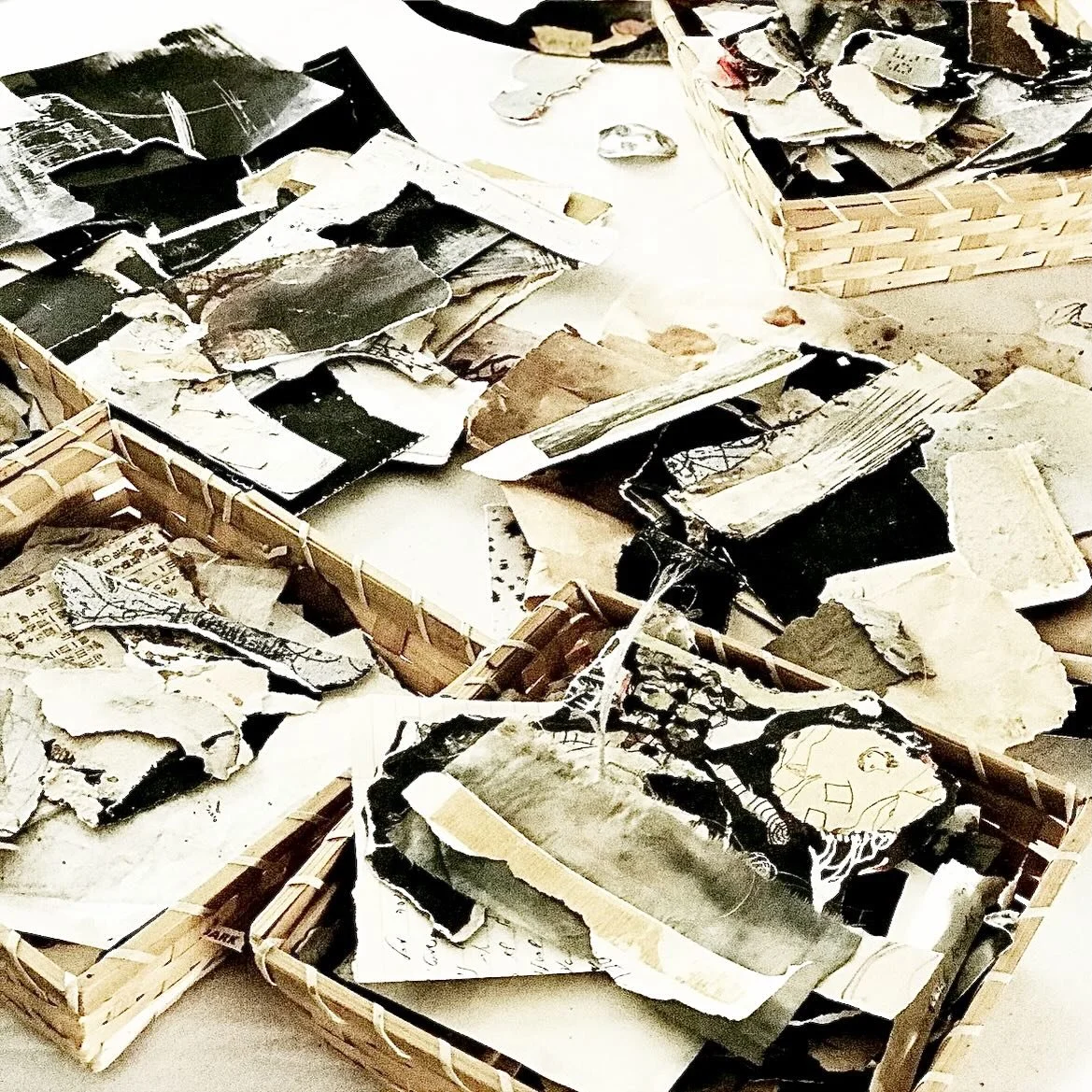 .
.
Sorting out

Ripe Olives from Smoke Grays
Square baskets from darling nests
Soft tissues from edgy bones
Paper piles from sturdy tabletops 
Intimate layers from far horizons 

Sorting out, burning desires, from regular ones.