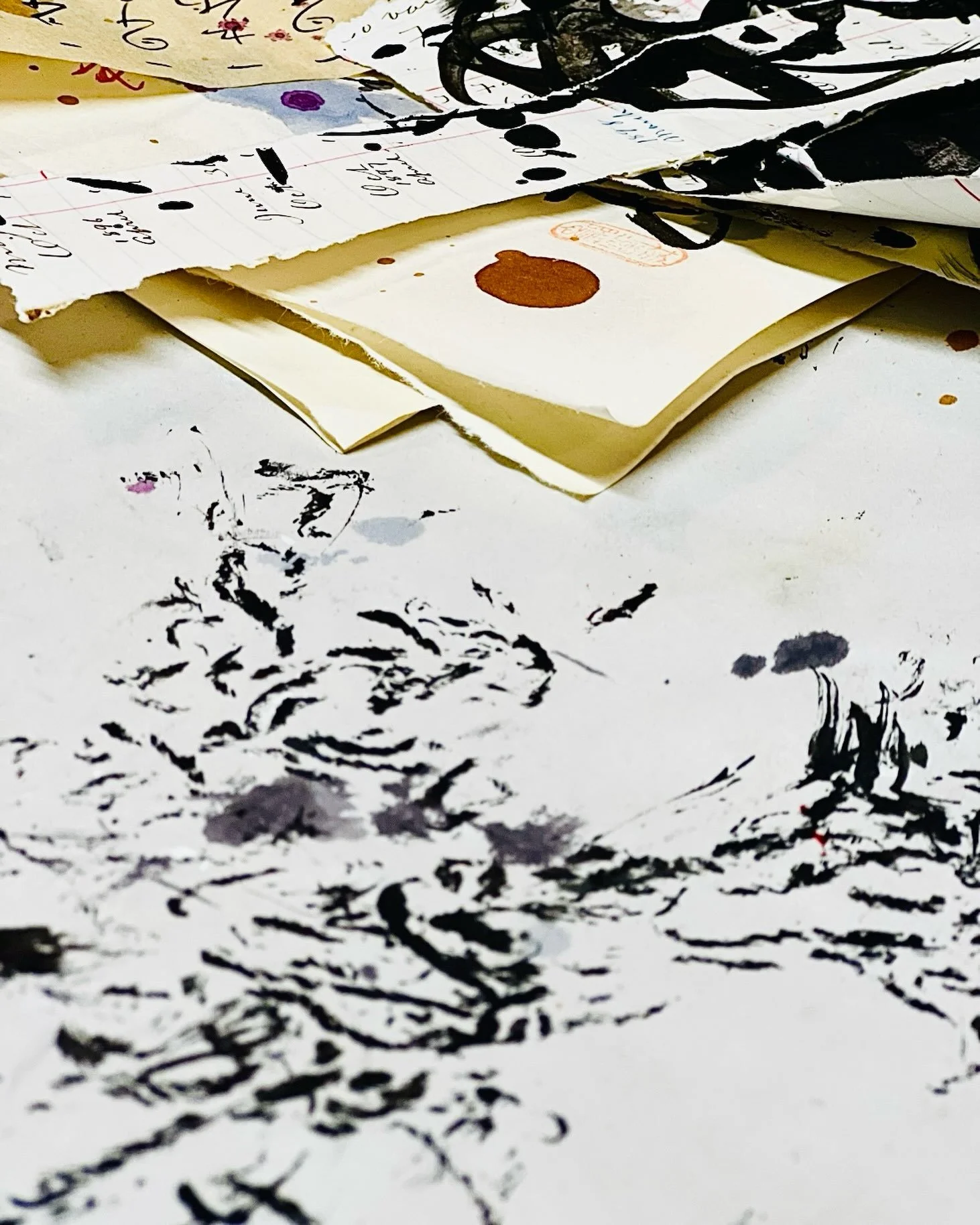 Exploring Minimalism in Mixed Media
Day 2 out of 4
Whidbey Island, WA 

&ldquo;There is a poetic nature to minimalism that is about striking a balance between full and empty.&rdquo;
-Jennie C. Jones