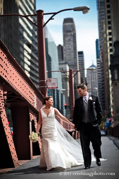 La_Salle_Bridge_Chicago_Wedding_Pictures9.jpeg