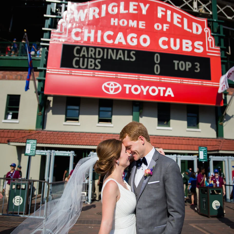 Chicago+Wedding+Photographer+Wrigley+Field-5.jpg