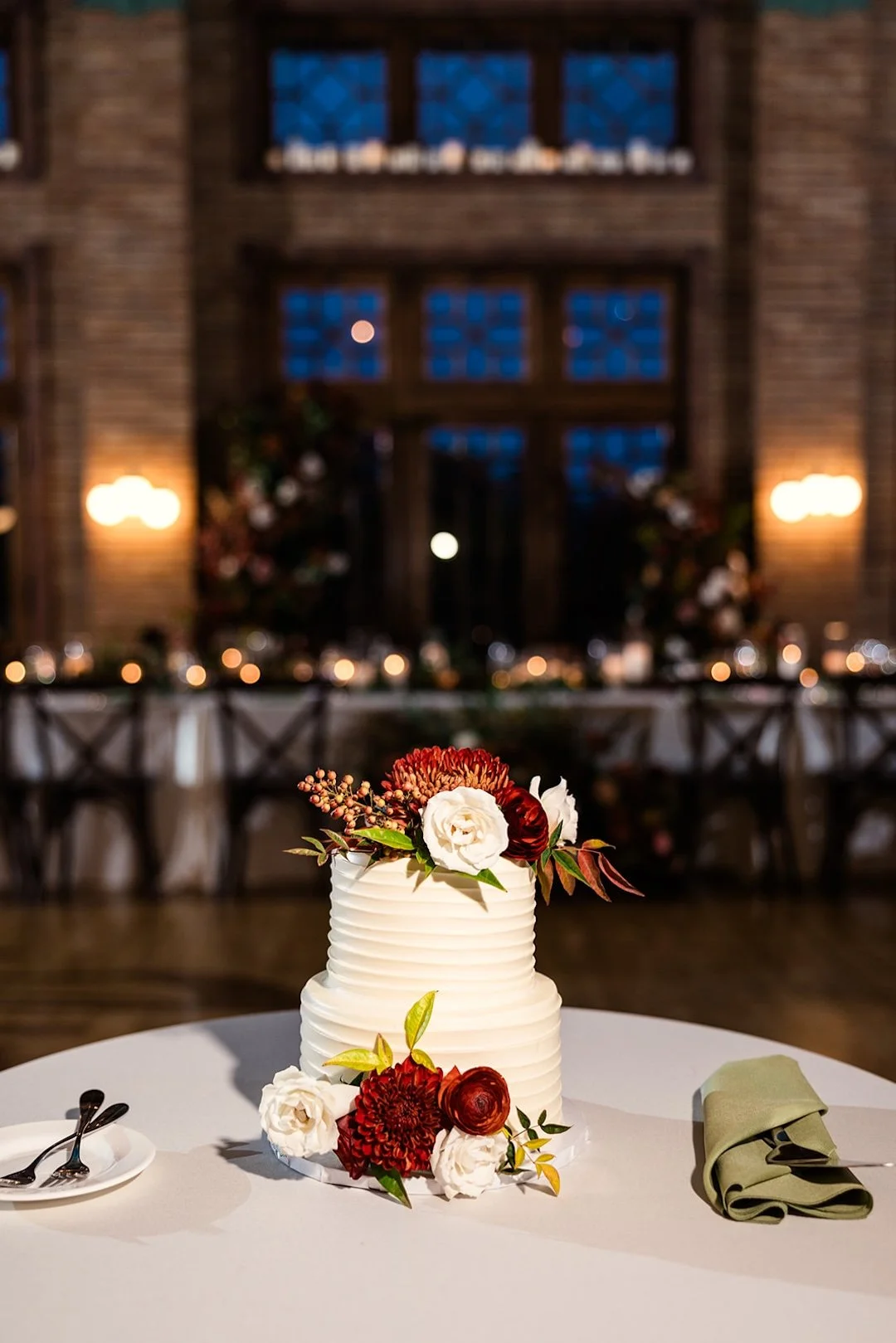 Cafe-Brauer-wedding-by-Emma-Mullins-Photography-10312025-278.jpg