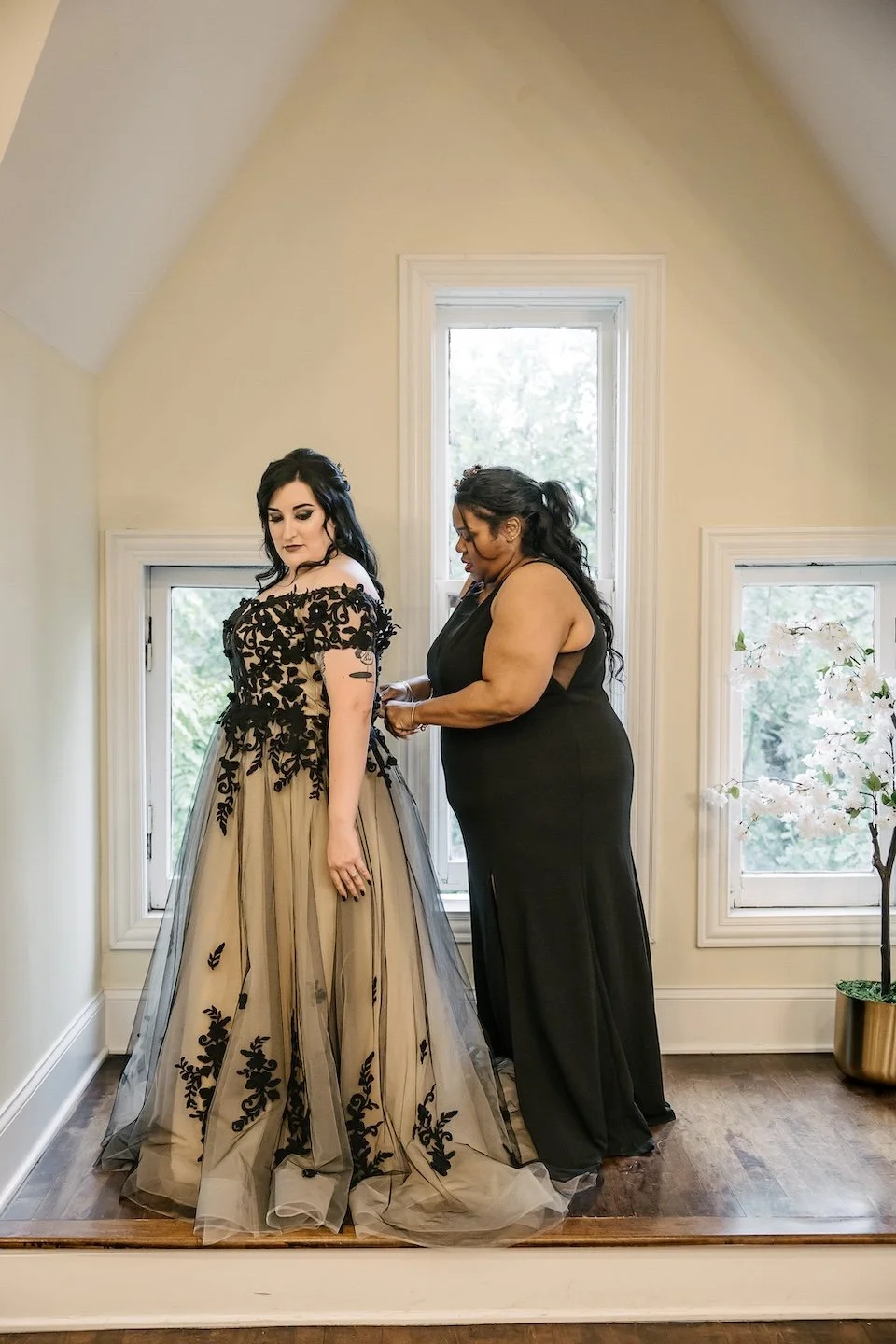 Robyn and Ross Wedding_10132023_Becca Heuer Photography-036.jpg