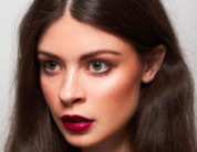 Click here to book the Vanessa (Melb), the Artist behind this look
