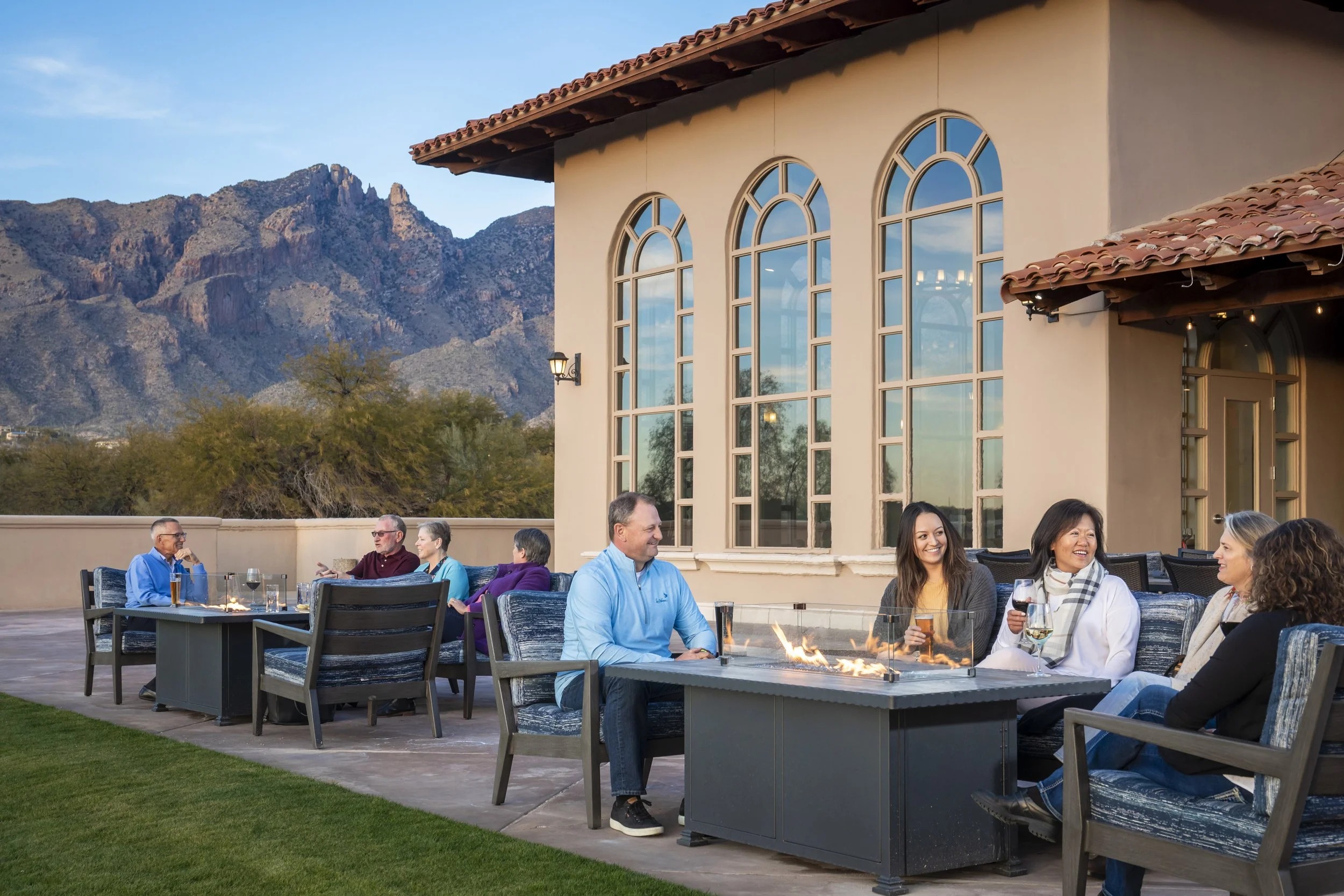Golf Course Luxury Restaurant Patio