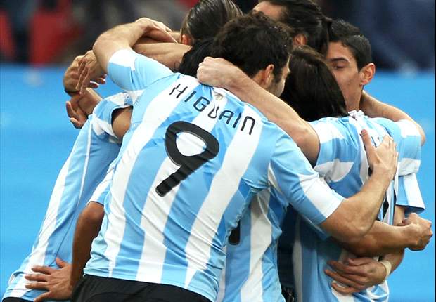 Gonzalo Higuaín finished with the Copa América Golden Boot scoring 7 goals. But this still only accounts for 37% of their tournament goals. Dreamteam!
