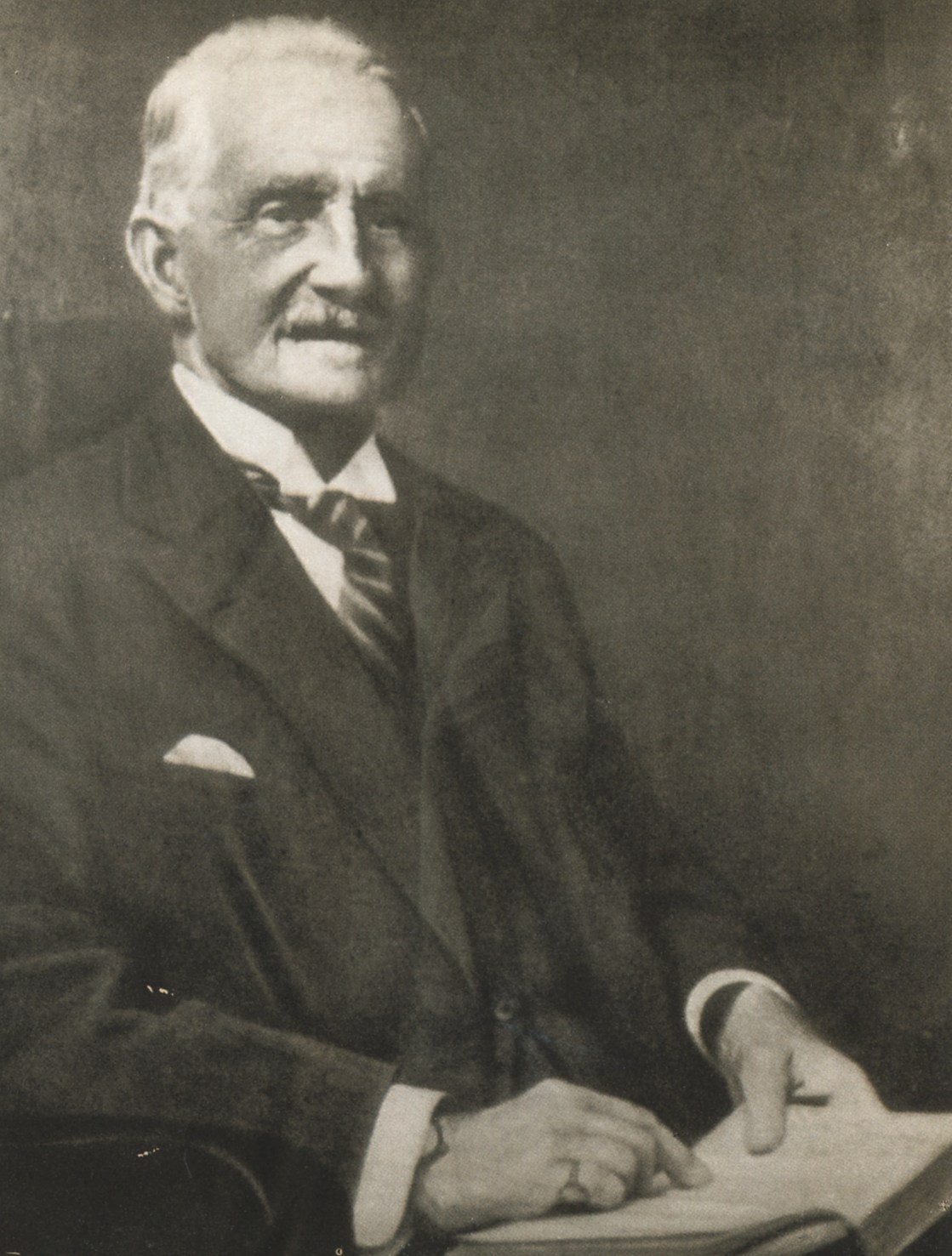 Alexander Watson Hutton - the father of Argentine football.