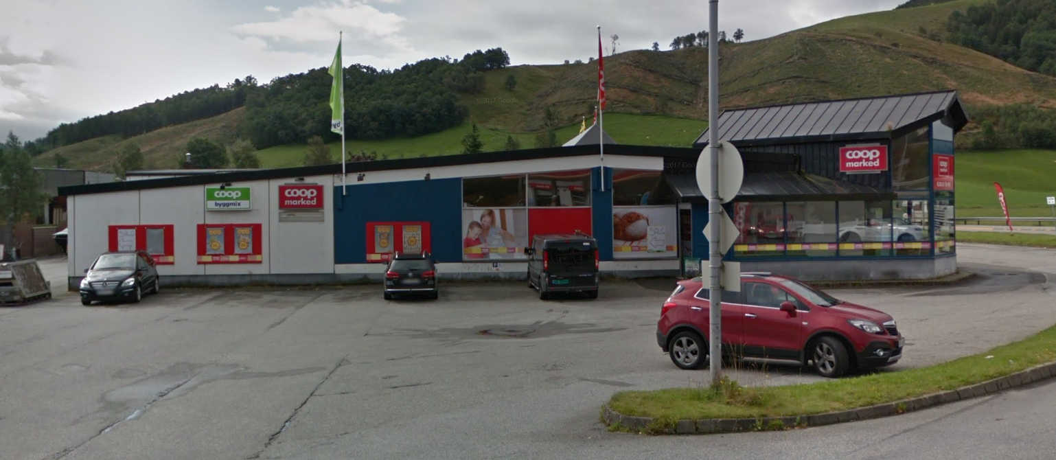 (1) He rented his local supermarket for a weekend and walked around in it…naked.