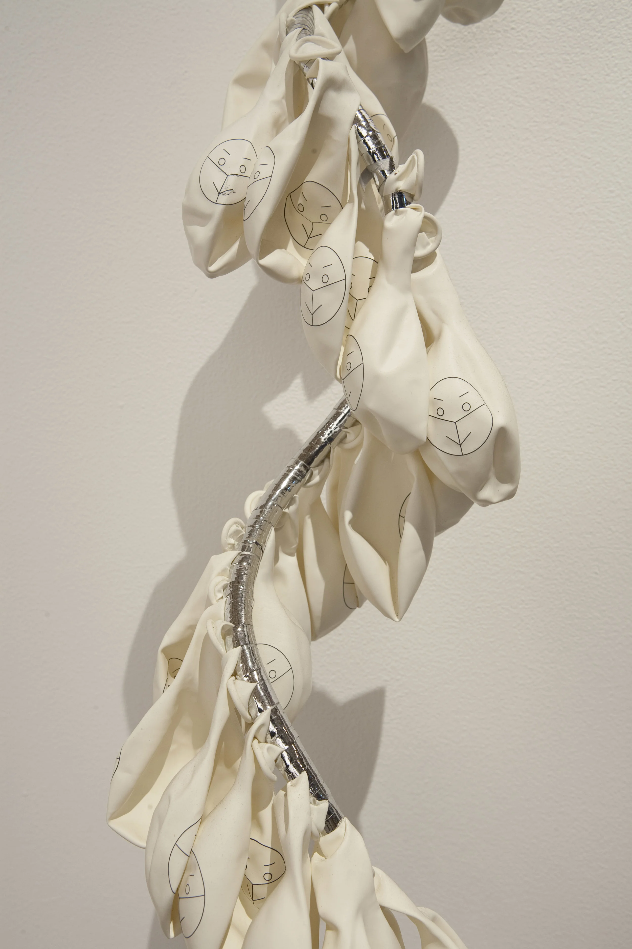 Truth, Beauty, Love , 2011, modified garden stake, custom-printed balloons, M.O.M. (Muse of Manila) , 2011, Firstdraft, Sydney. Photo: Charles Dennington. Copyright JD Reforma