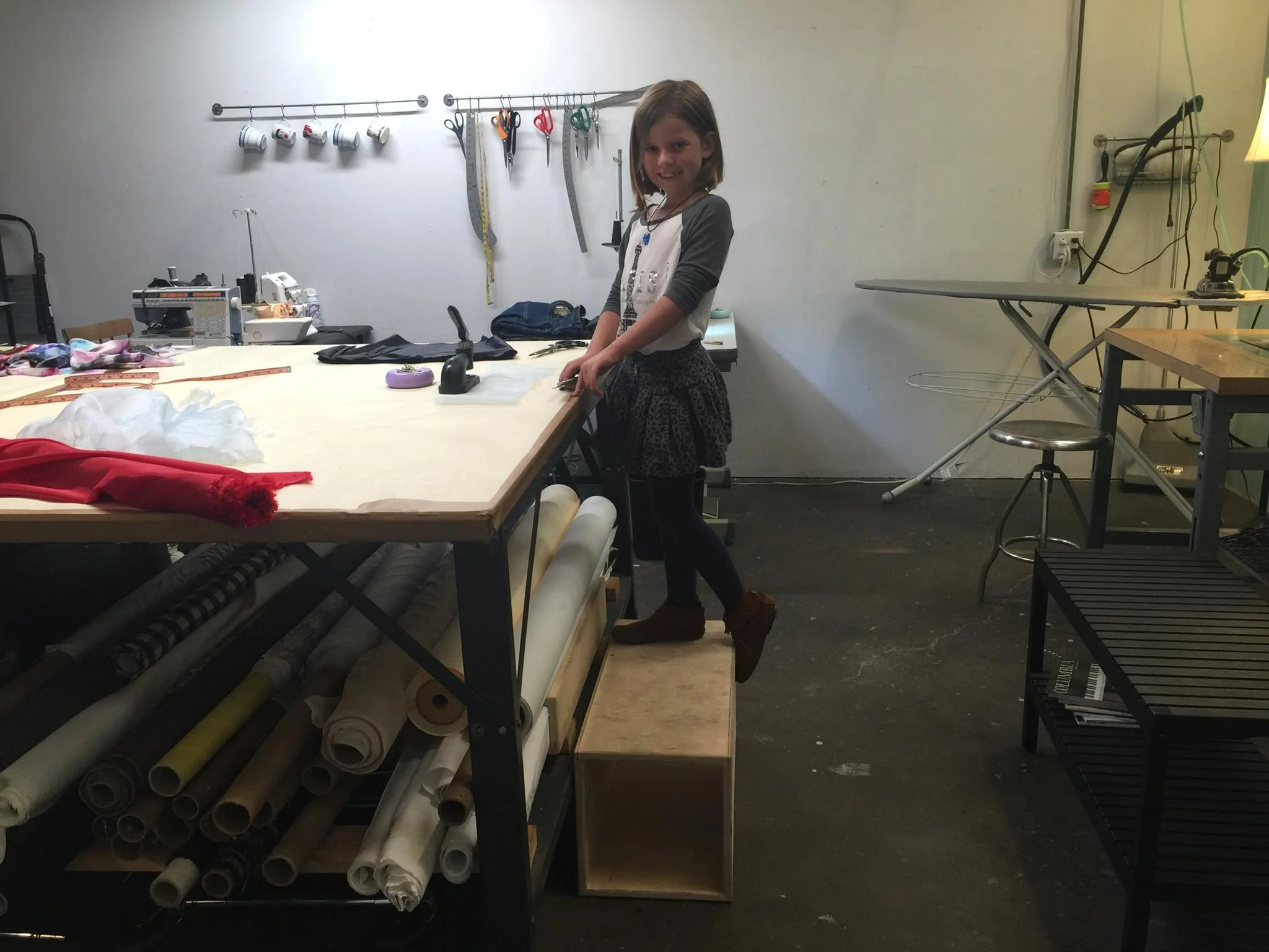 Working at the cutting table with a step-up box