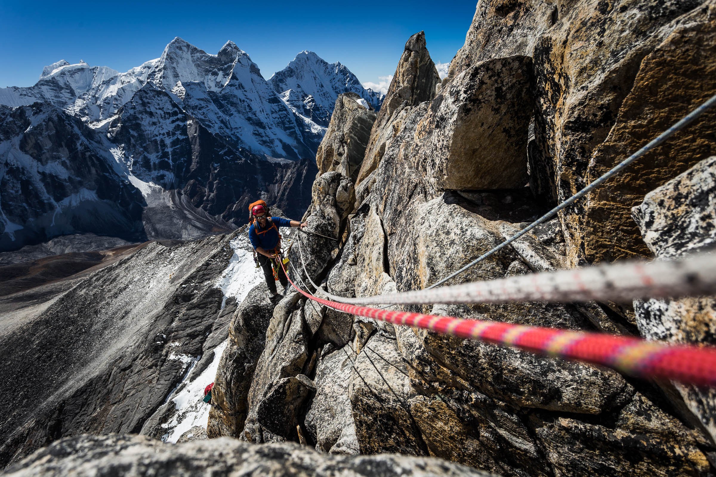 Technically challenging commercial peak expeditions below 8000M to