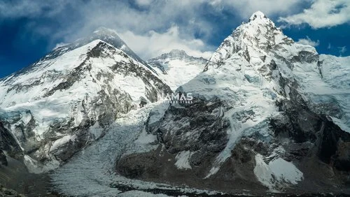 Everest Expedition: South Col vs North Col