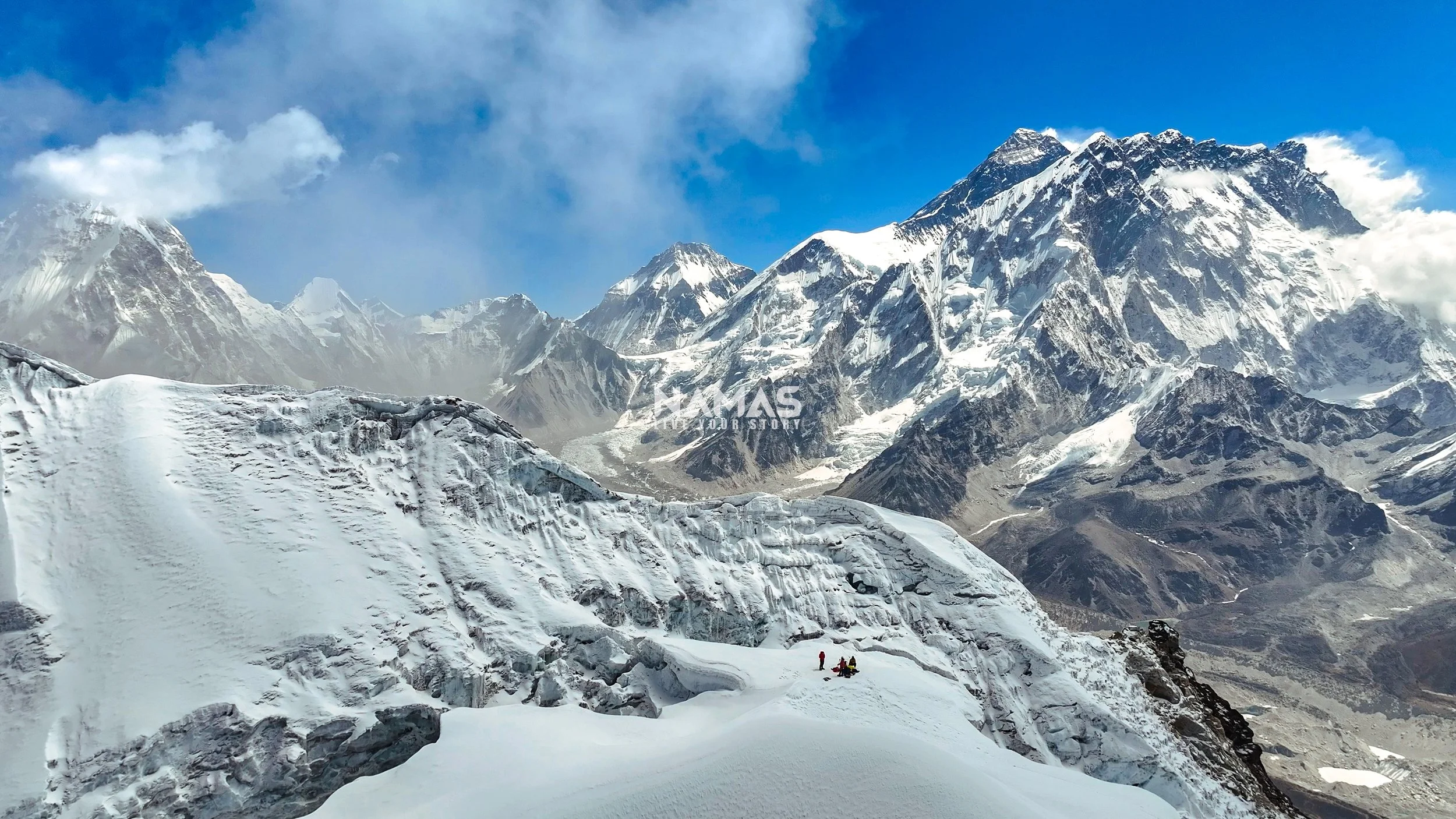 When is the best time for Lobuche Peak Climbing