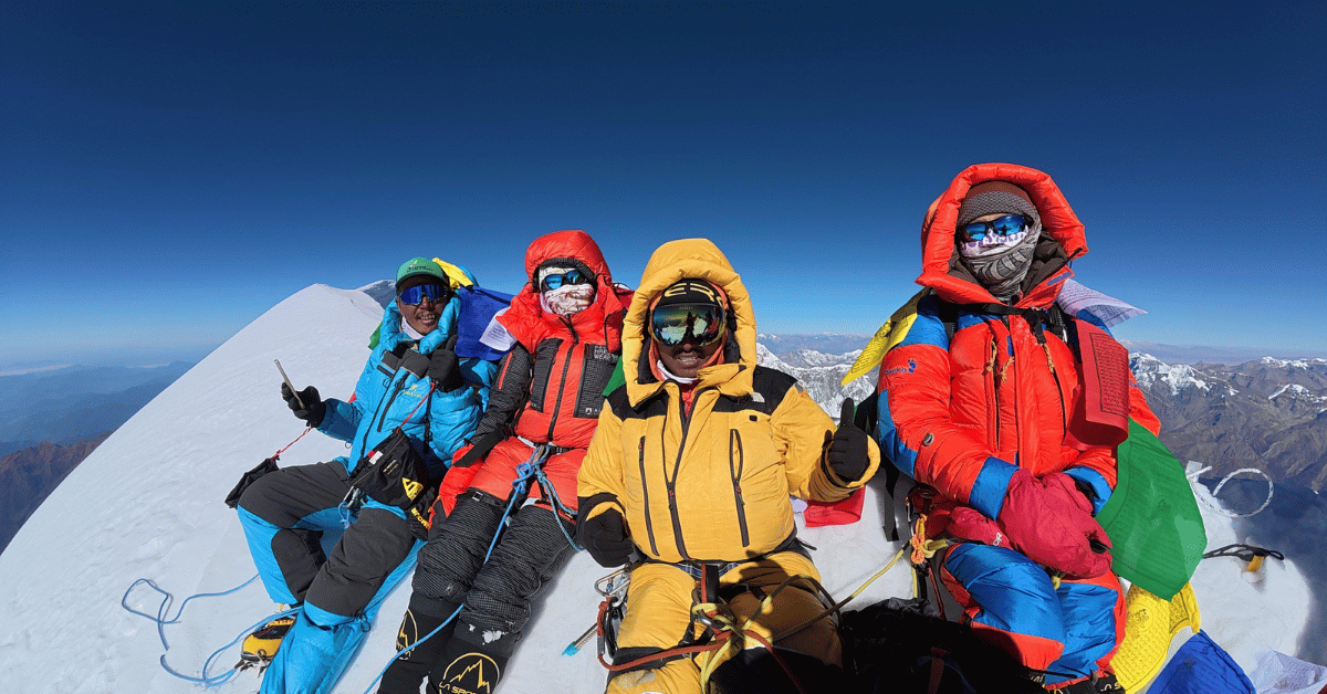 female annapurna iv climbing