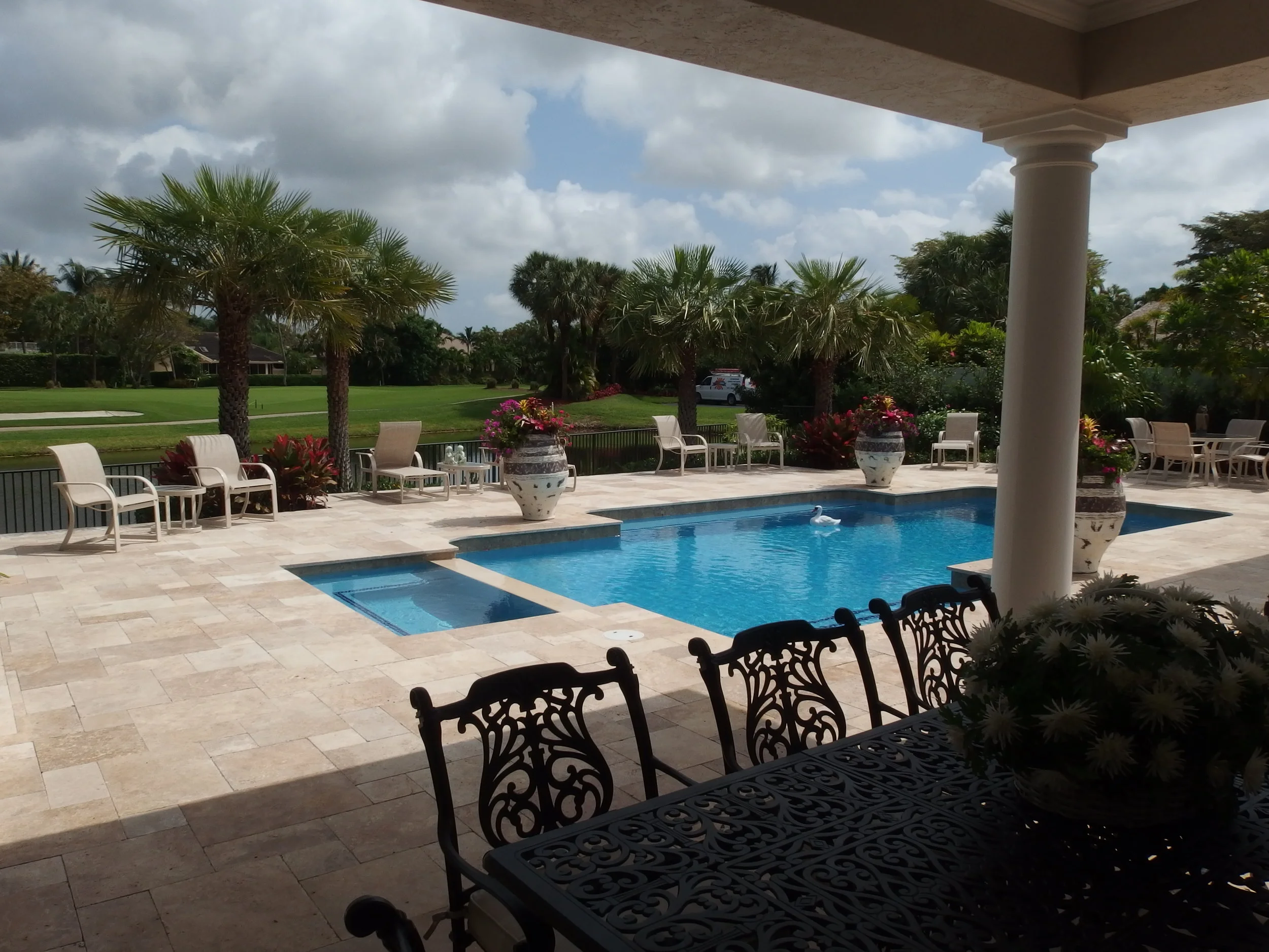 1D Covered porch looking twd pool.JPG