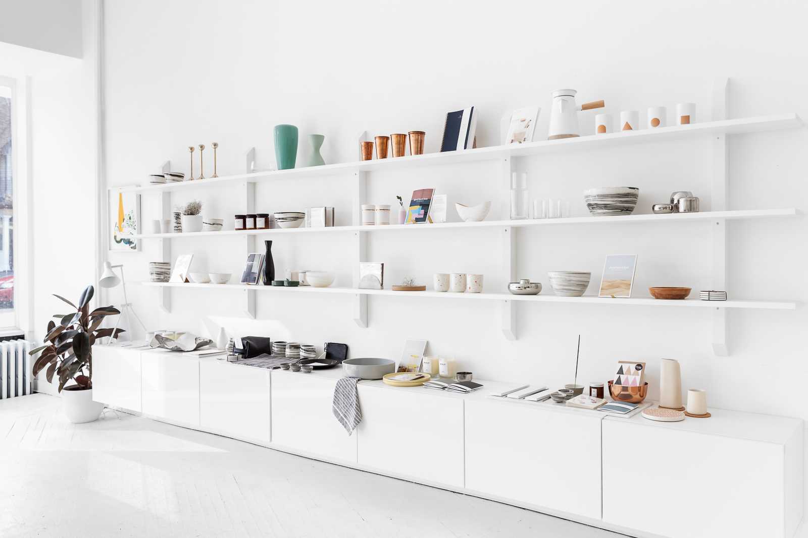 RETAIL DESIGN - SOUVENIR STUDIOS