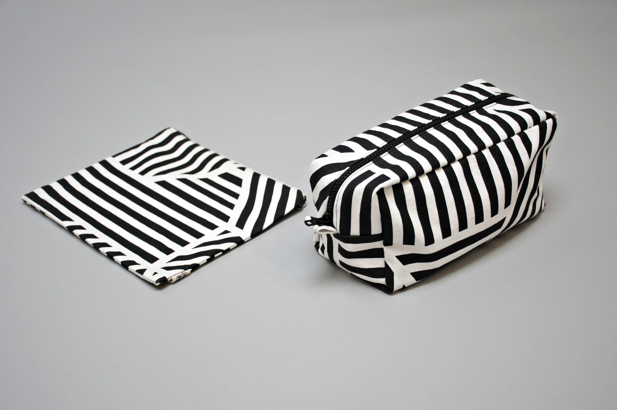Loha washbag and Purse.jpg