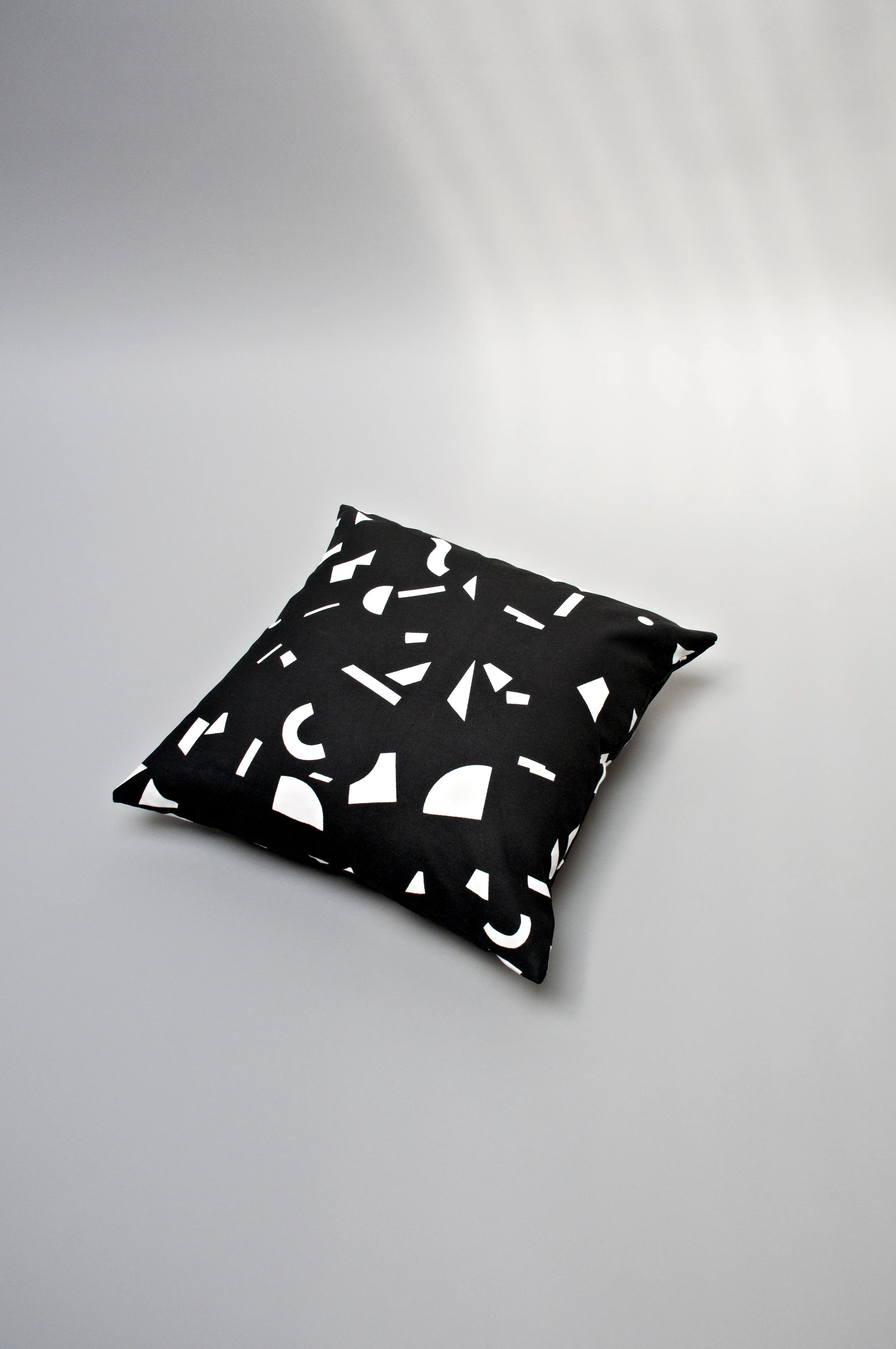 Kangan Arora Radium Mono Black.jpg