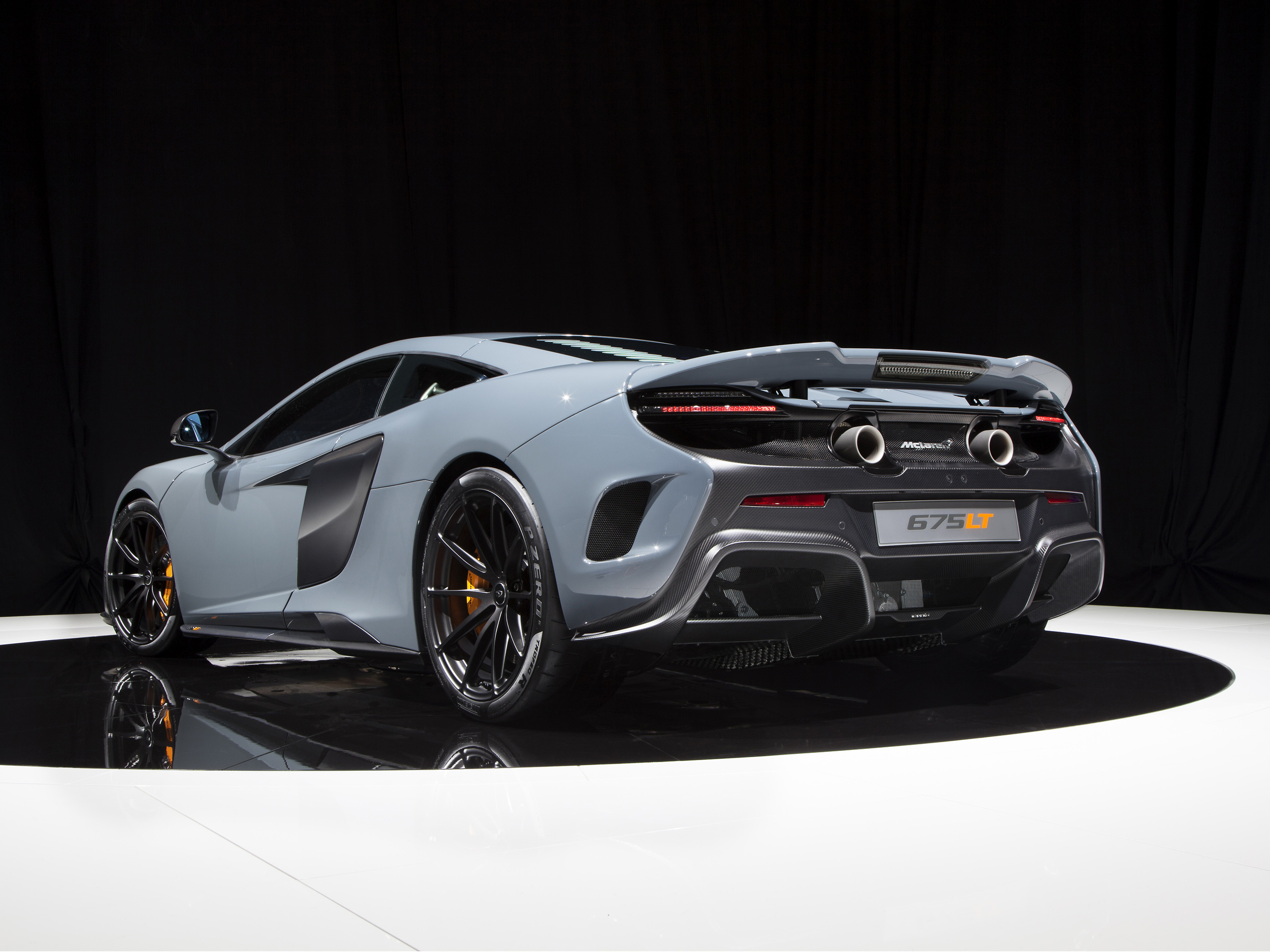 Large-3619McLaren-675LT_GVA_002.jpg