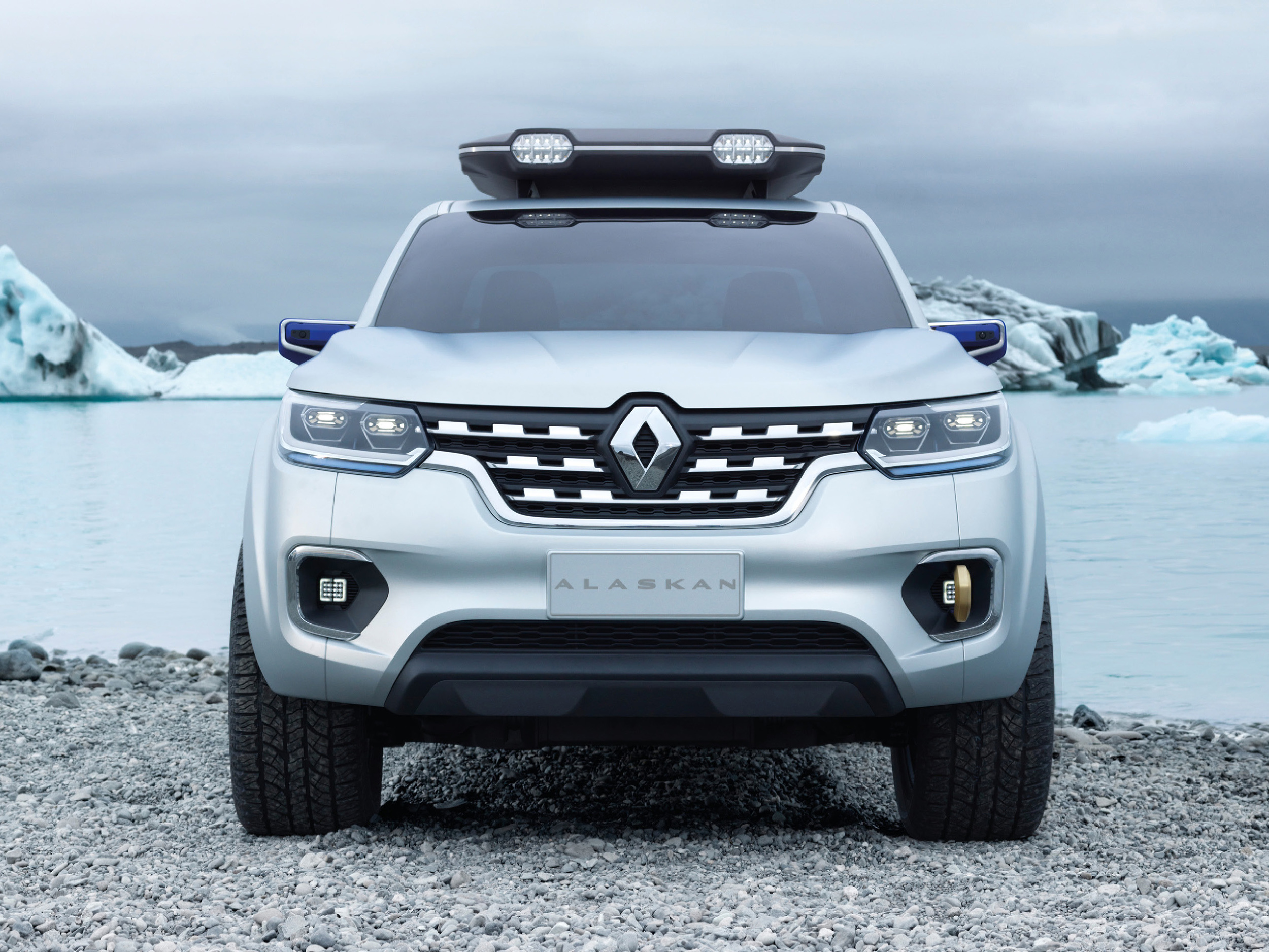 Renault unveils ALASKAN pick-up concept