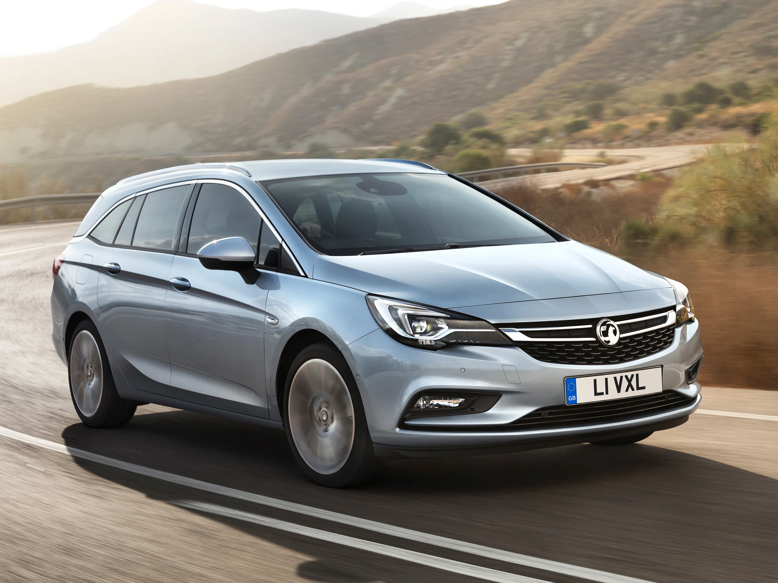 Vauxhall reveals all-new Astra Sports Tourer