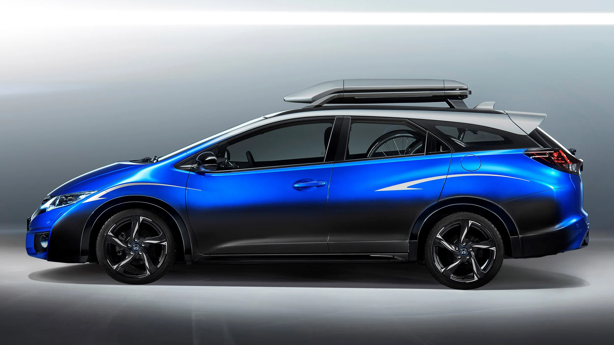 Honda unveils new Civic Tourer Active Life concept