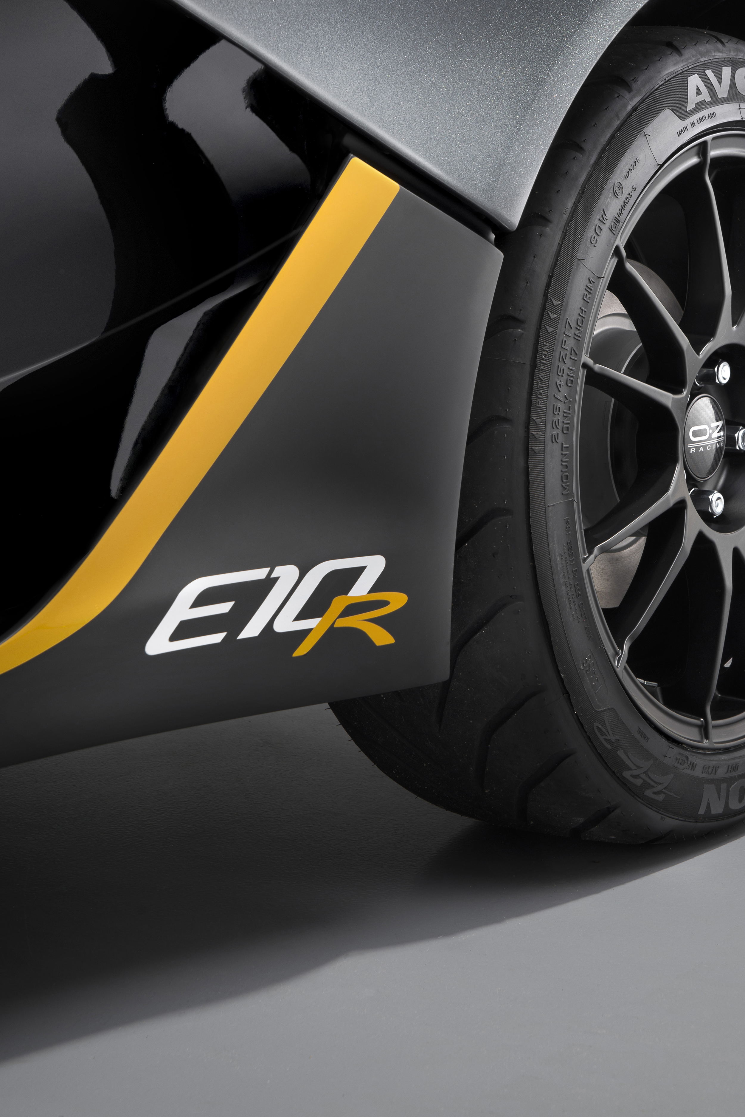 Zenos plans more powerful E10 'R'