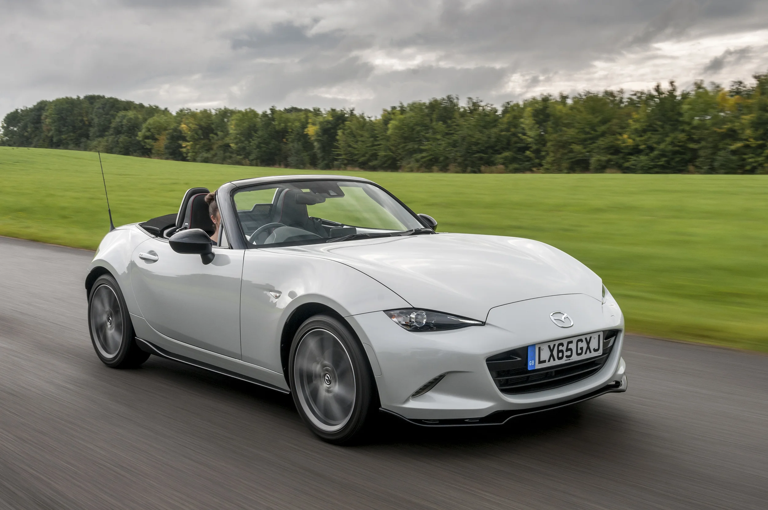 Limited Edition Mazda MX-5 Sport Recaro unveiled