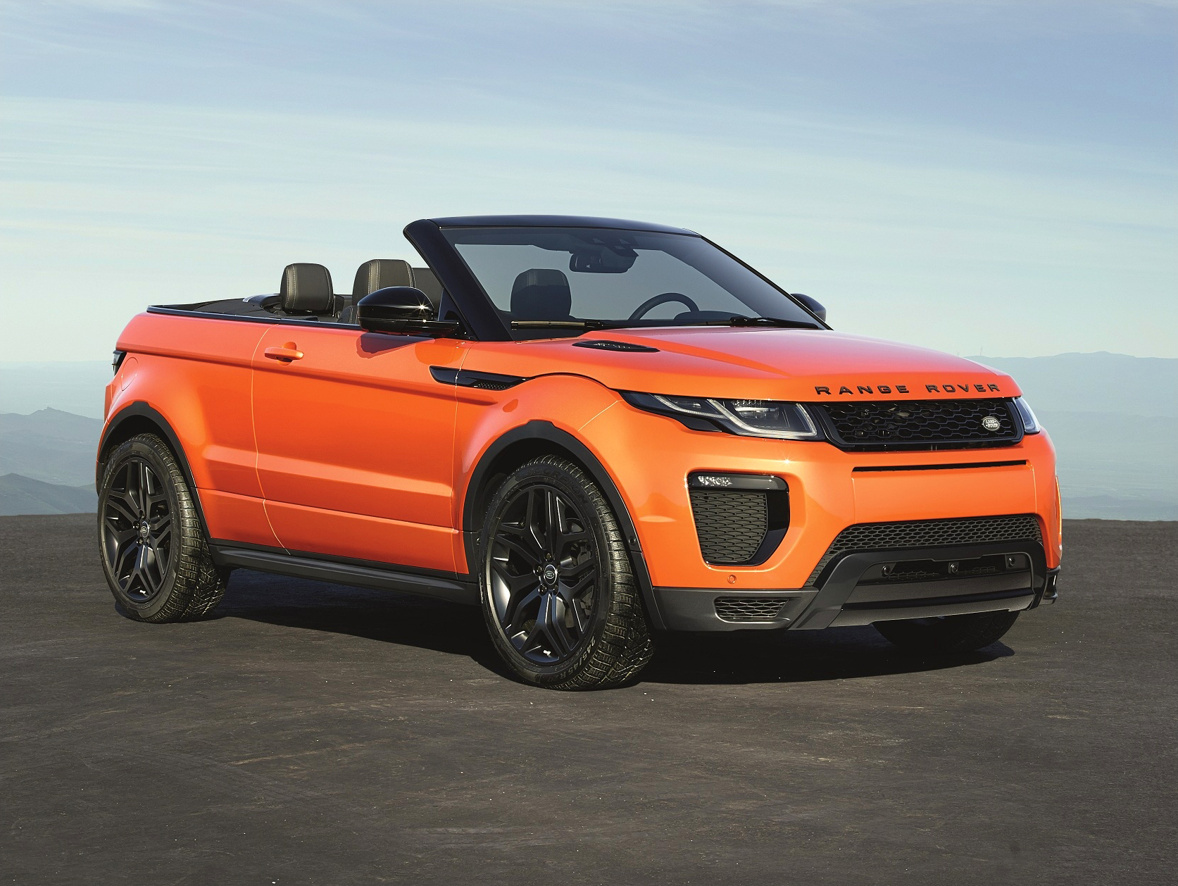 Range Rover Evoque Convertible revealed