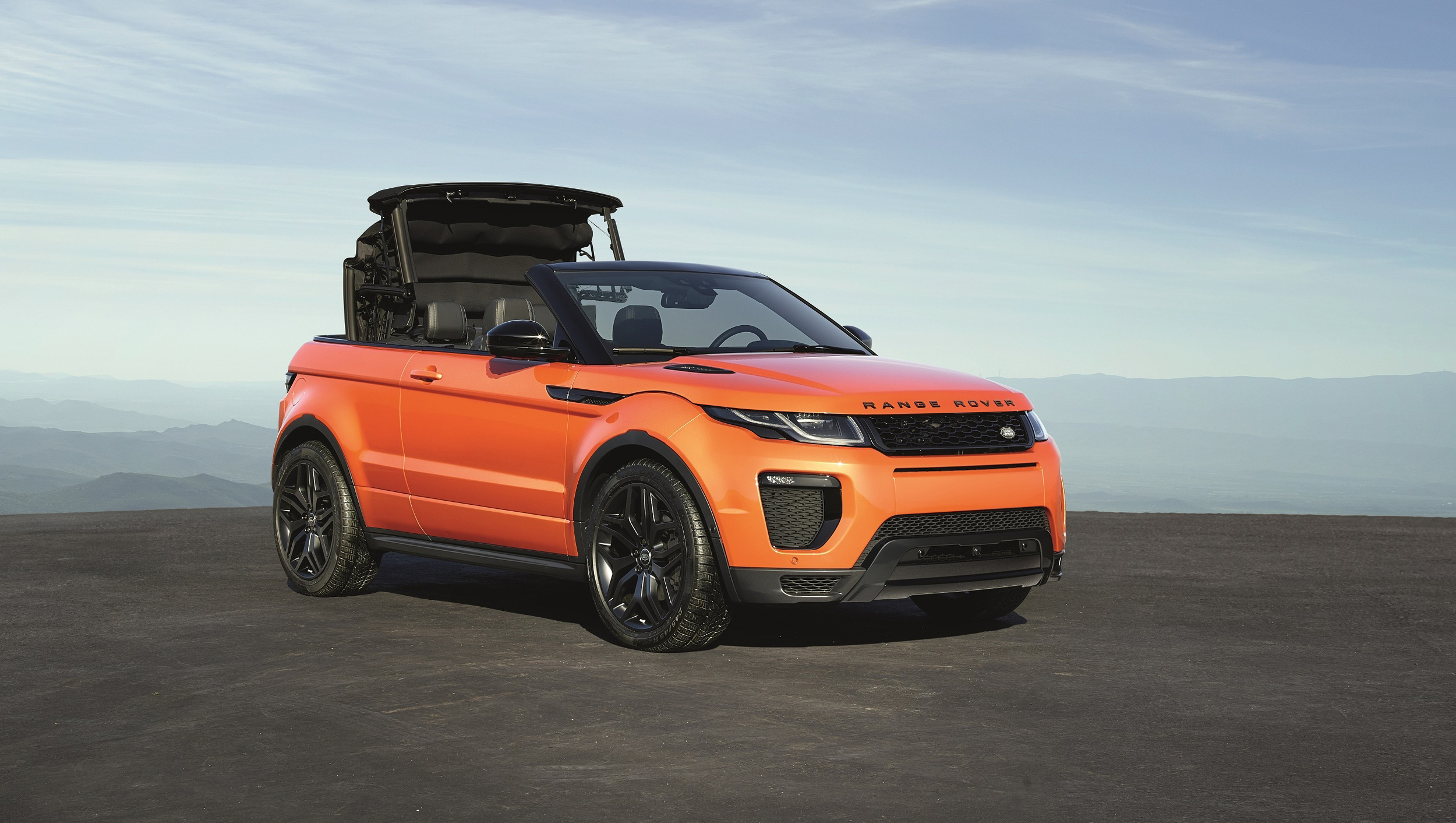 Range Rover Evoque Convertible revealed